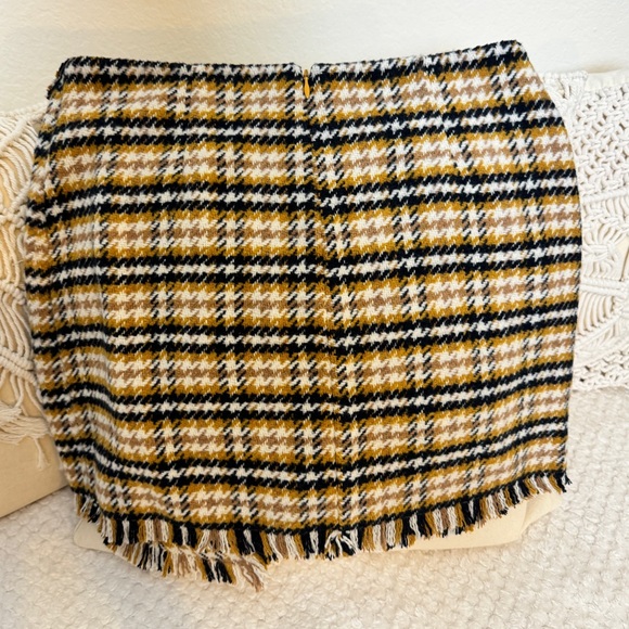 FASHION NOVA (NWOT) Wool Plaid Skirt. Yellow Navy White - Picture 6 of 6